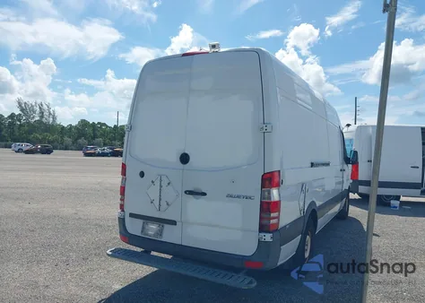 2011 Mercedes-Benz Sprinter 2500 High Roof from USA, damaged, VIN WD3PE8CB2B5564583